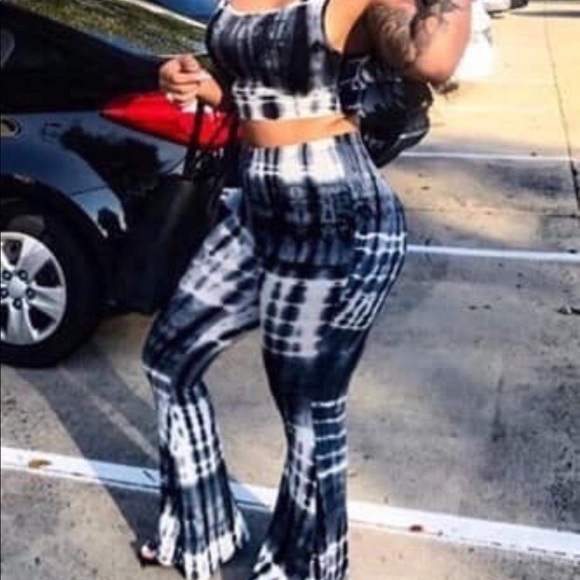 Fitted Pants set - Picture 3 of 3